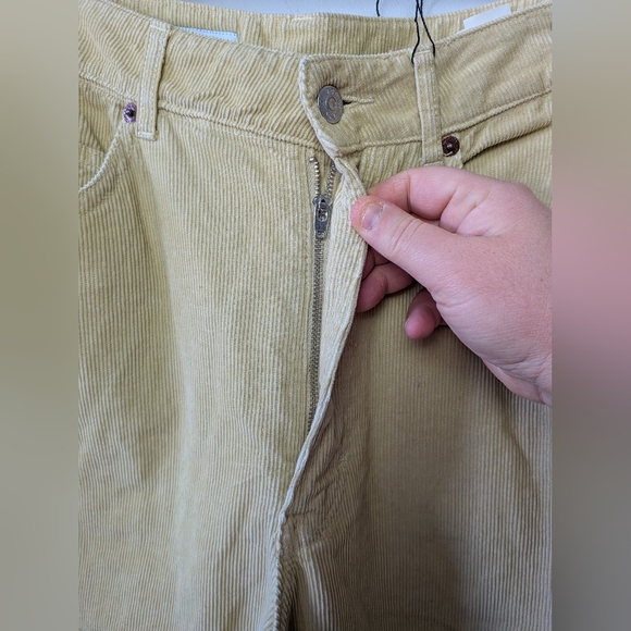 NWOT ZARA Corduroy Women Pants Size 0 Beige Light Yellow Color 100% Cotton Baggy - Picture 4 of 12